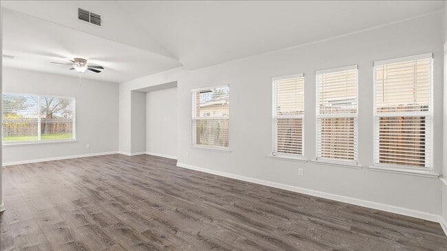 Photo - Fully renovated 5 bedroom 3 bathroom home