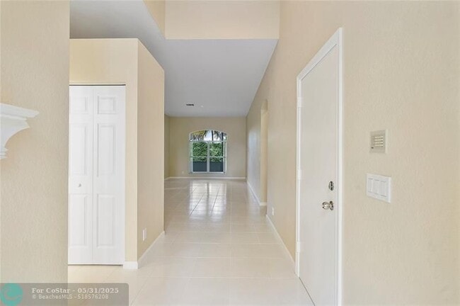 Building Photo - 11517 NW 49th Ct