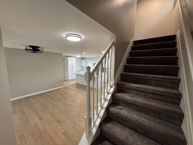 Foto del edificio - 8106 Warner Rd