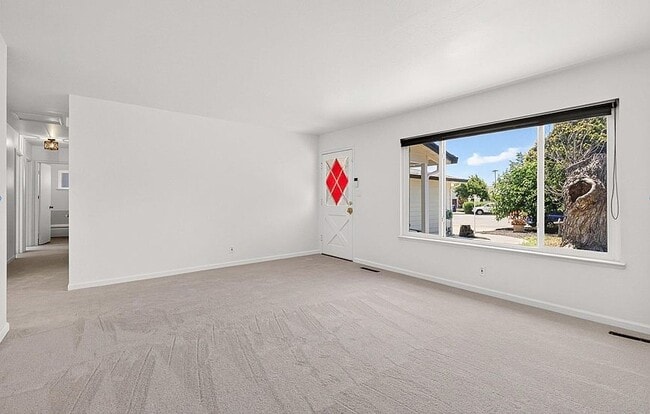 Building Photo - 36740 Theta Ct