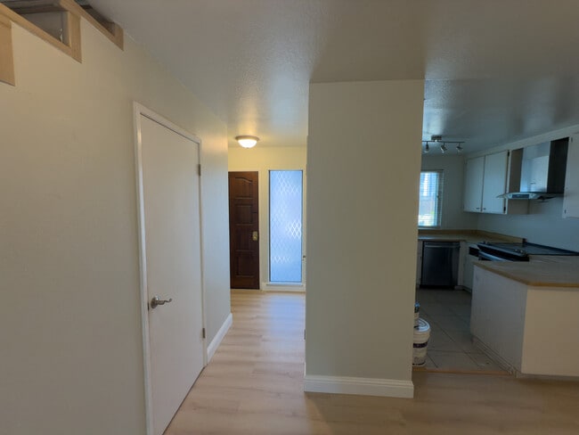 Building Photo - 3322 Santa Rita Rd