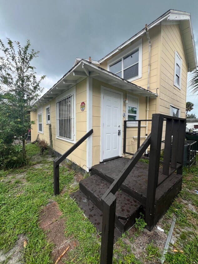 Primary Photo - 321 N 11th St