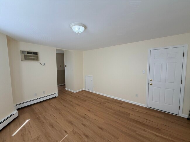Foto del edificio - 14 Oakwood Ave
