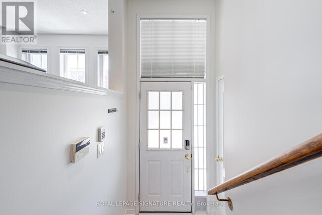 Photo du bâtiment - 5530-5530 Glen Erin Dr