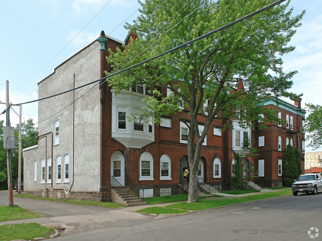 Foto del edificio - 1600-1620 Ogden Ave