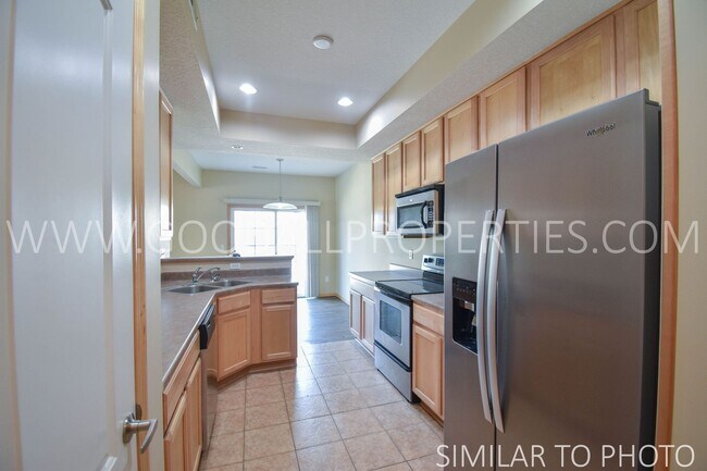 Foto del edificio - 2 Bedroom, 2.5 Bath Townhouse in Ankeny