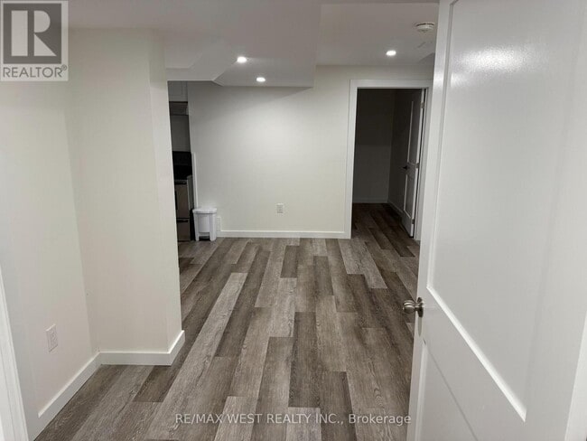 Building Photo - 82 Mediterra Dr