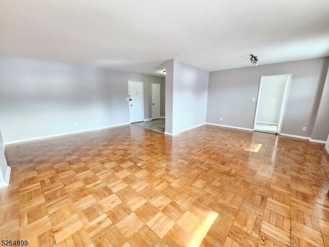 Foto del edificio - 415 Claremont Ave