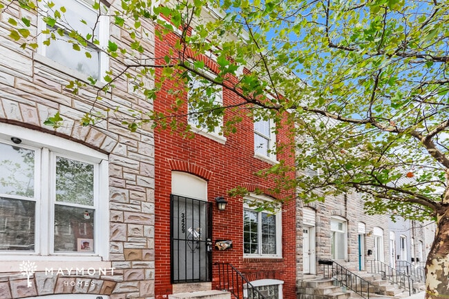 Building Photo - 3429 E Lombard St