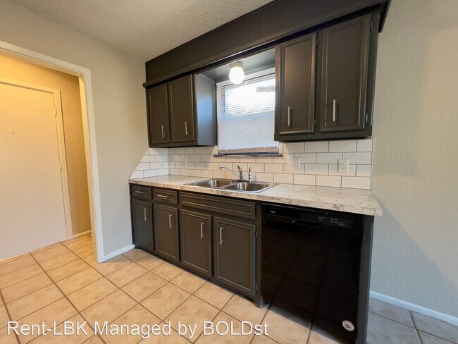 Foto del edificio - 3 br, 2 bath House - 5244 95th Street