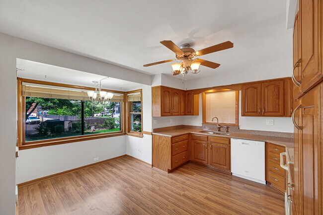 Foto del edificio - 9600 Kilpatrick Ave