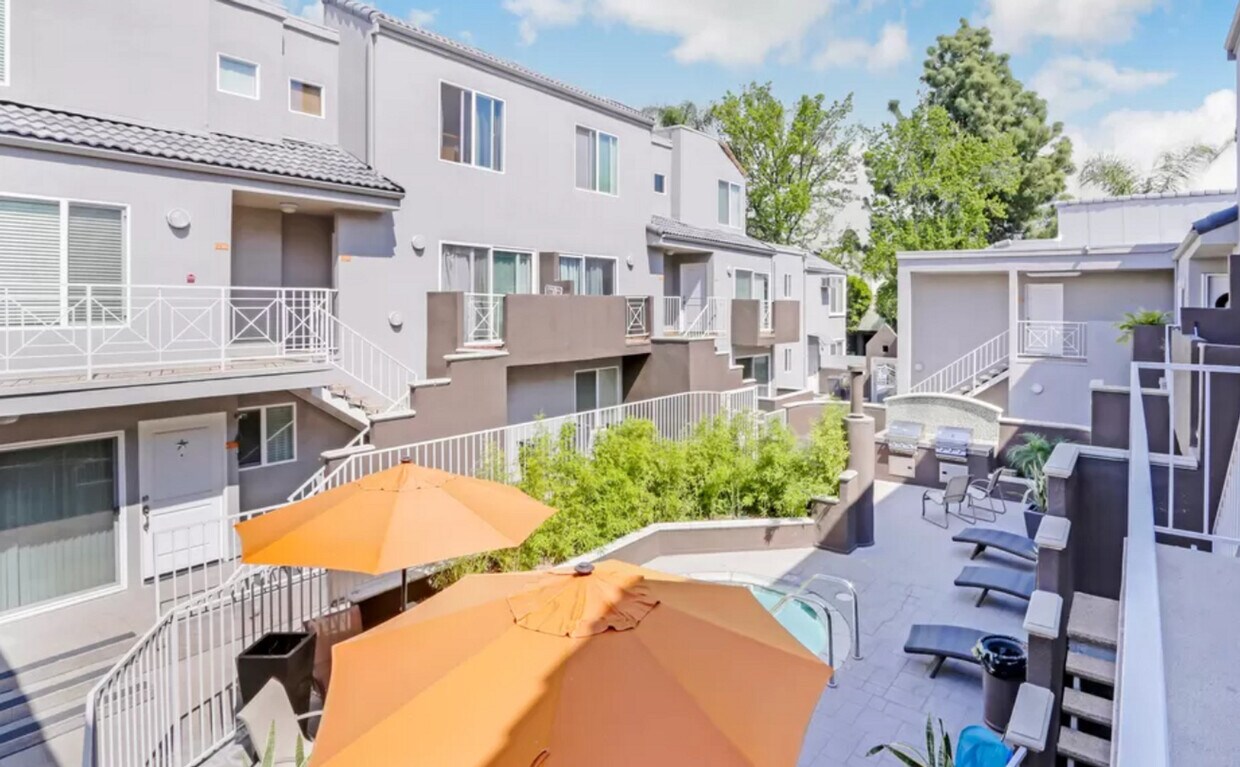 355 N Maple St, Burbank, CA 91505 Condo for Rent in Burbank, CA