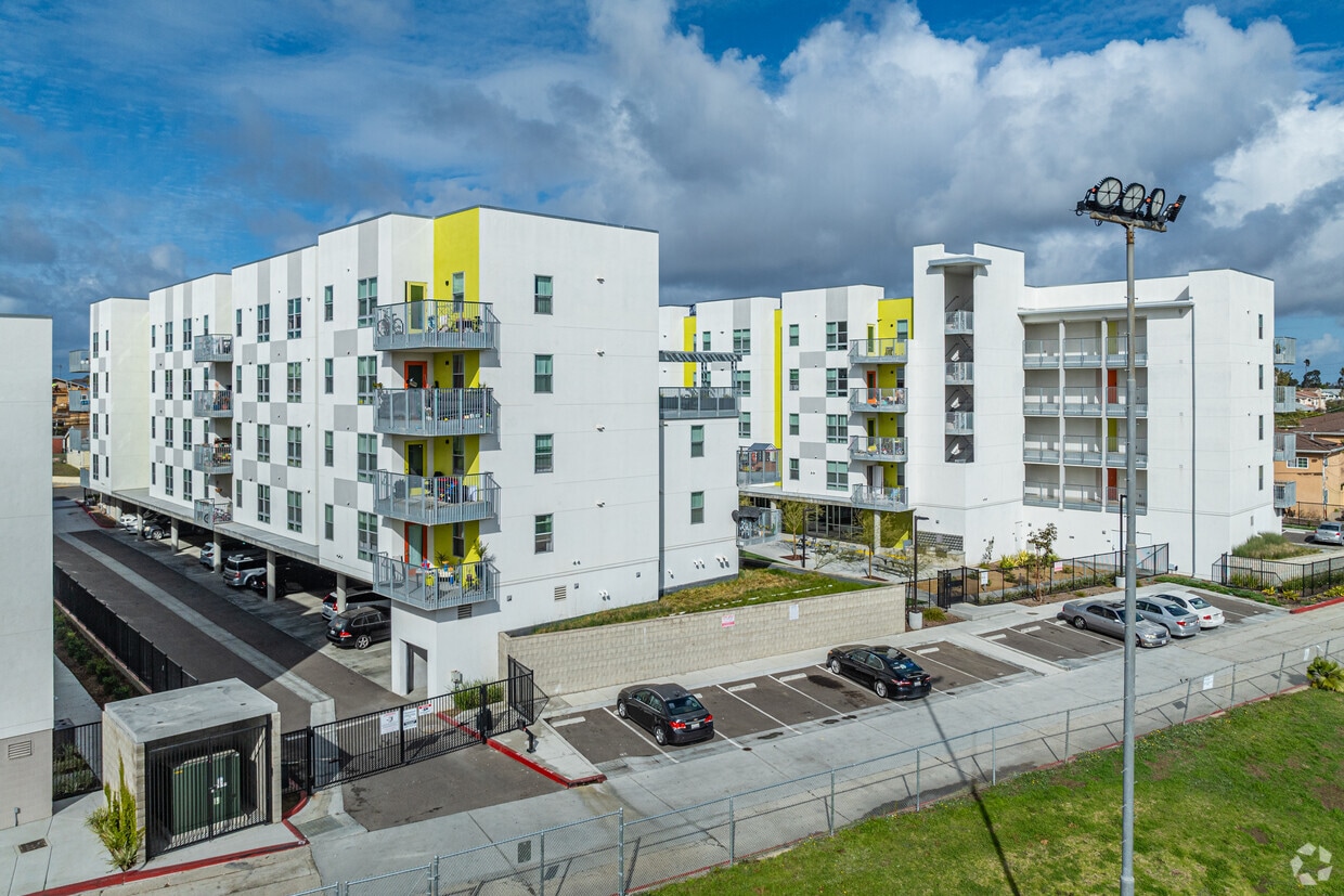Parking - Amanecer Apartments