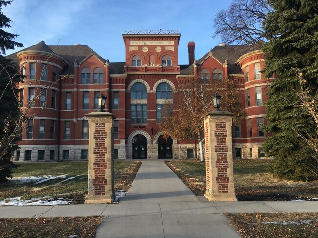 Mayville State University, North Dakota - 327 Main St E