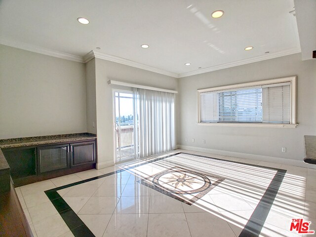 Foto principal - 1043 S Kenmore Ave