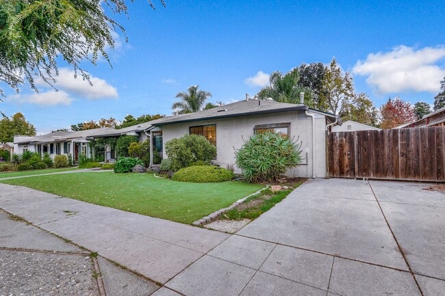 Building Photo - Welcome Home!!! - Great Location, Near Val...