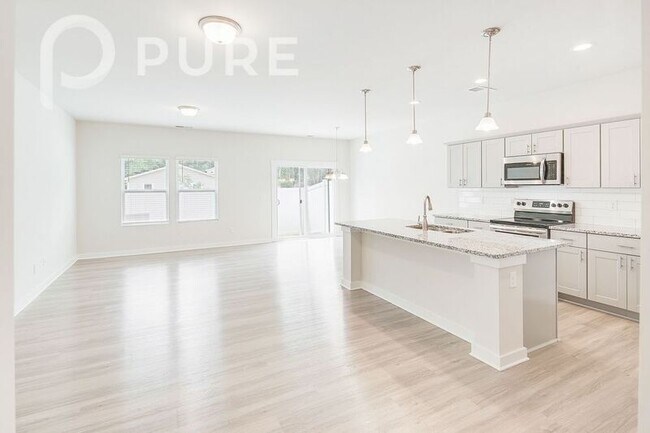 Building Photo - 3019 Ayana Dr