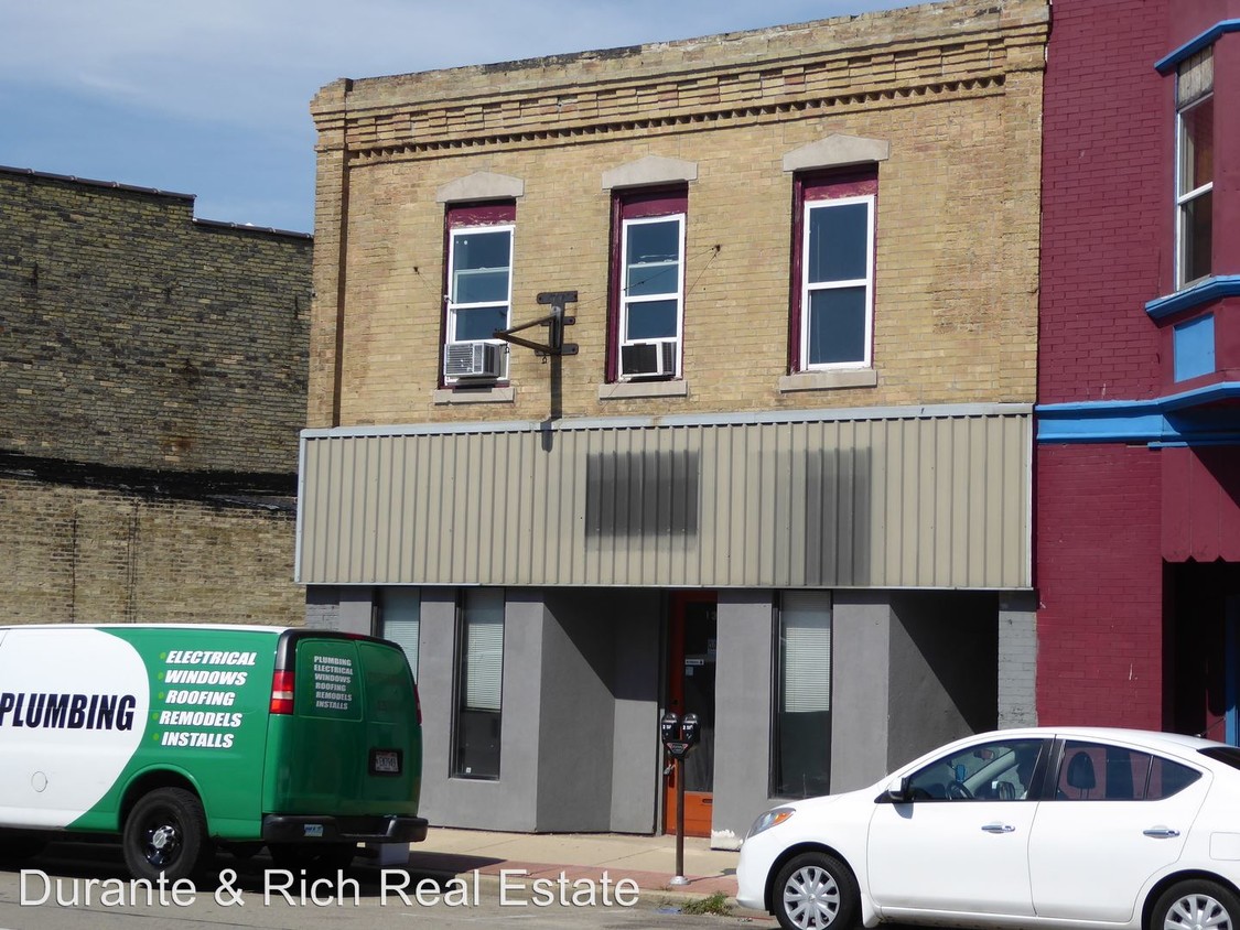 Primary Photo - 1346 Washington Ave