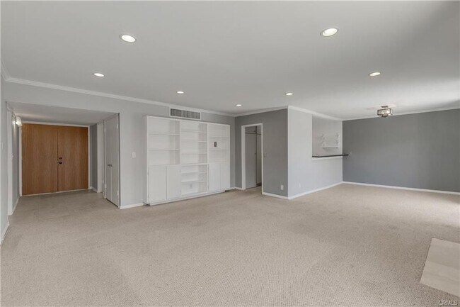 Foto del edificio - 1127 E Del Mar Blvd