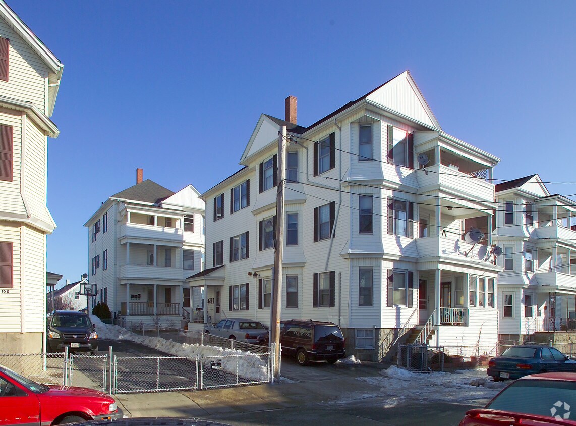 Foto del edificio - 174-176 Buffinton St