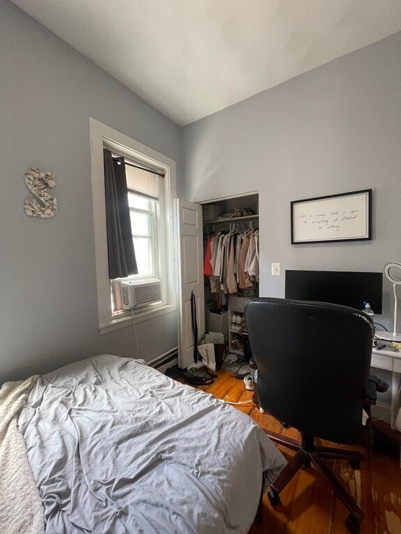 Building Photo - 288 C St