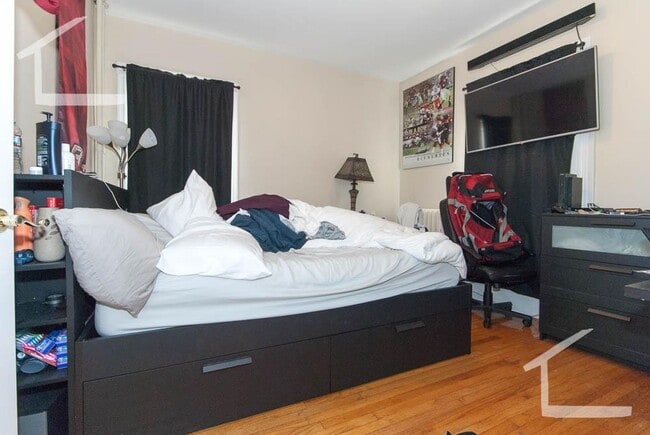 Building Photo - 52 Falkland St #1A Boston MA 02135