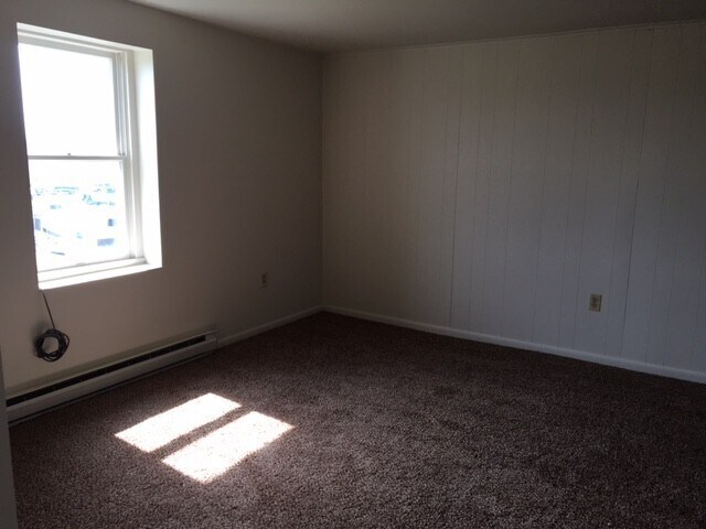 Building Photo - 14031 Kutztown Rd