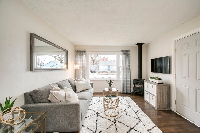 Foto del edificio - 5211 Ponder St