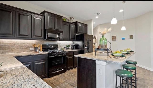 Foto del edificio - 3207 Camden Creek Dr