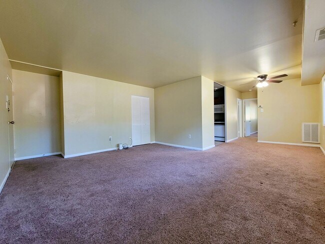 Foto del edificio - One bedroom condo with lots of space in Henrico County