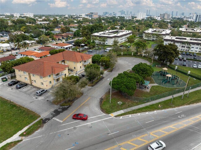 Foto del edificio - 2185 NW 16th Terrace
