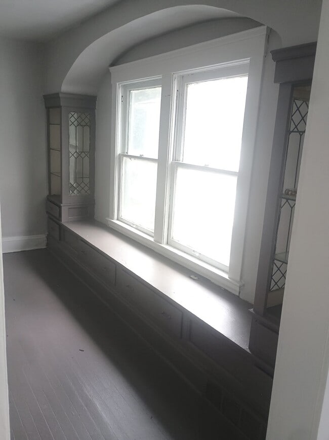 Foto del edificio - 11502 Saywell Ave