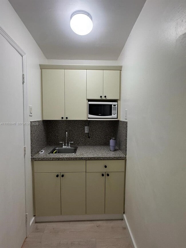 Foto del edificio - 624 Mokena Dr