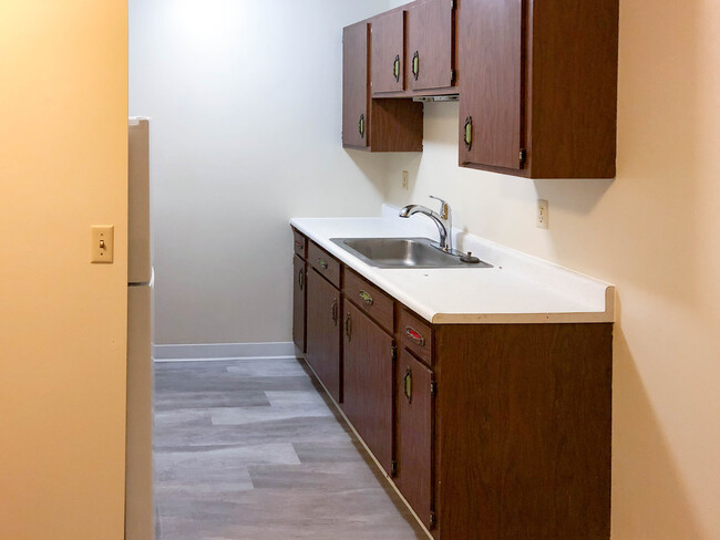 Kitchen - Riverview Apartments