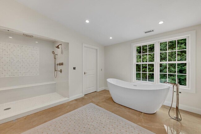 Baño principal - 549 Purchase St