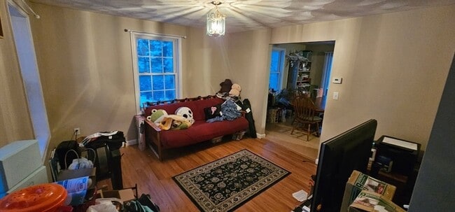 Photo - 43 Juniper St House