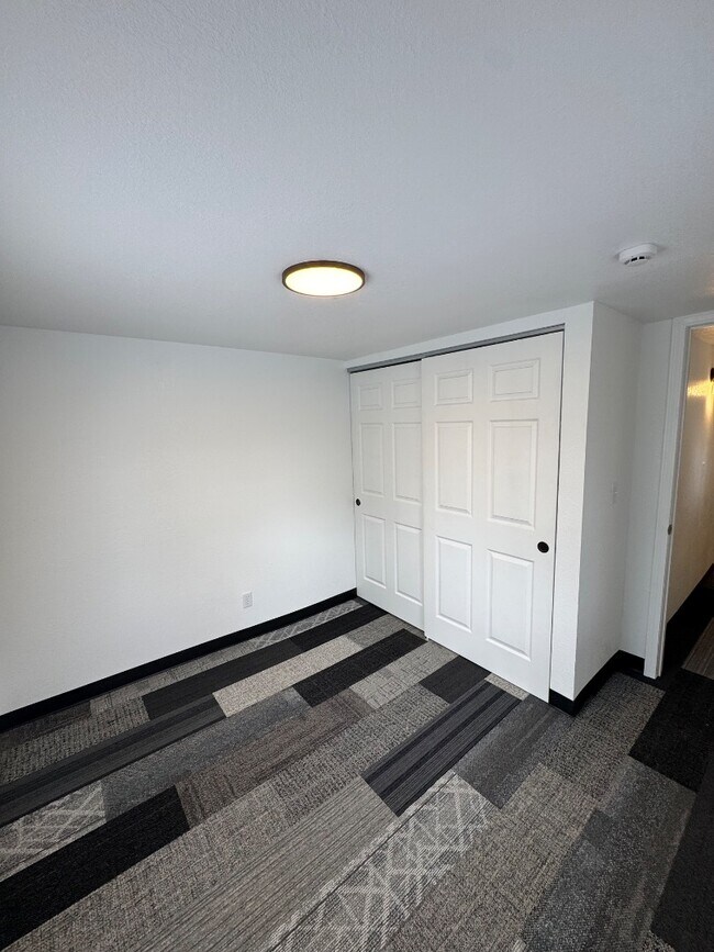 Foto del edificio - 1014 N 5th St