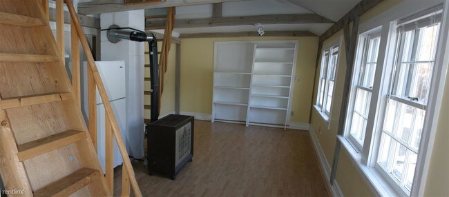 Building Photo - 448 NH Route 140
