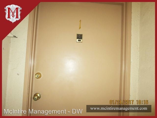 Foto del edificio - 3916-3920 Kentucky Dr