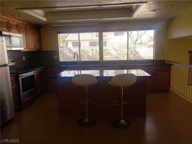 Foto del edificio - 3635 Storrie Ct