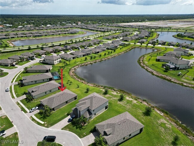 Foto del edificio - 14631 Monrovia Ln