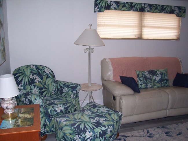 Building Photo - 2360 Andrew Dr