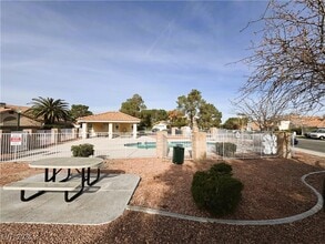 Building Photo - 86 Quiet Desert Ln