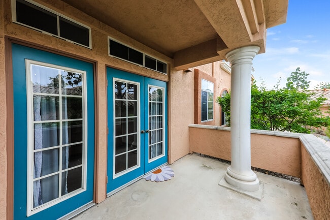 Building Photo - 3547 Cameo Dr