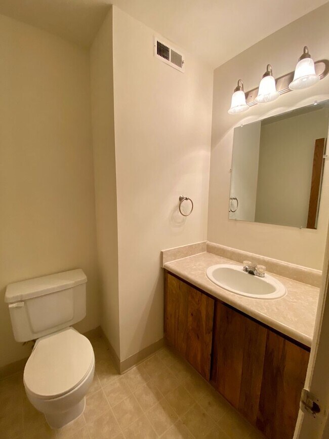 410 WINDING BROOK APARTMENTS Apartments in Kokomo, IN