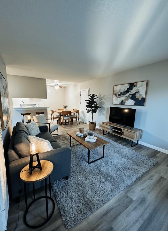 Building Photo - Villa Park