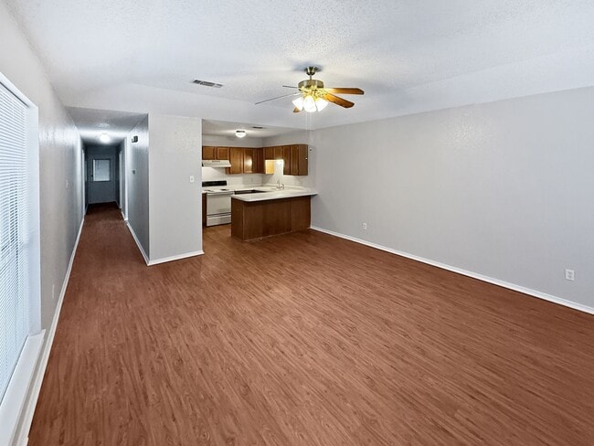 Building Photo - 832 Mirabell Ct