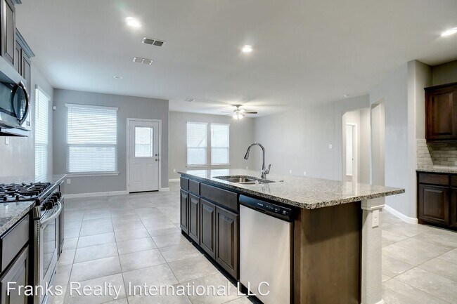 Foto del edificio - 4 br, 2 bath House - 424 Windsail Lane