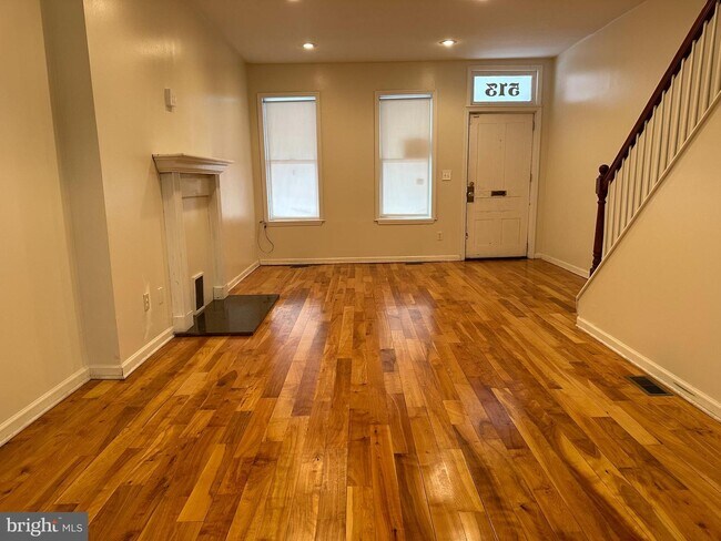 Foto del edificio - 513 E 9th St