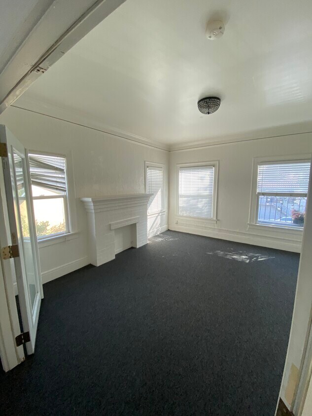 Foto principal - 1415 S Gaffey St